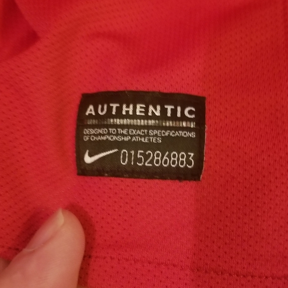 Nike Man Utd 2011 Home Jersey (L) - Picture 7 of 16